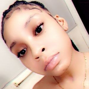 Meet your Posher, Raechel